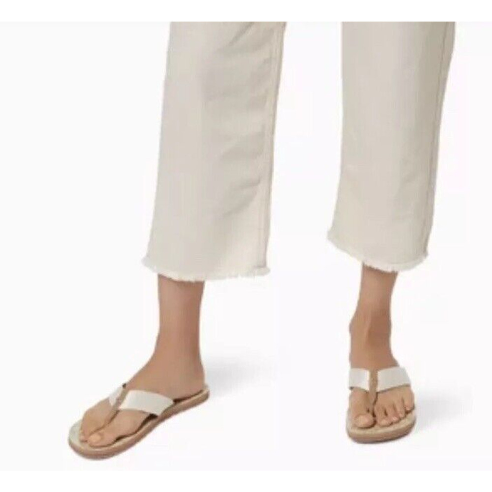 Coach White and Tan Leather Thong Sandals